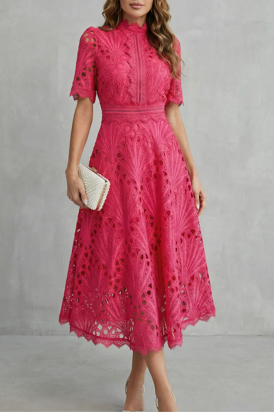 Charlisse™ | Raffinement en dentelle ornée – Robe midi col montant