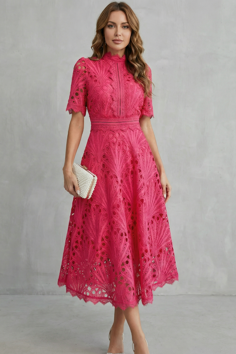 Charlisse™ | Raffinement en dentelle ornée – Robe midi col montant