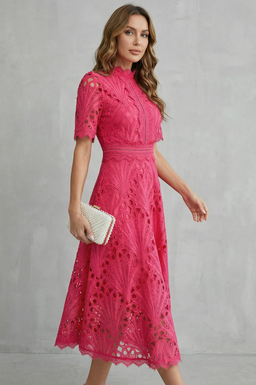 Charlisse™ | Raffinement en dentelle ornée – Robe midi col montant