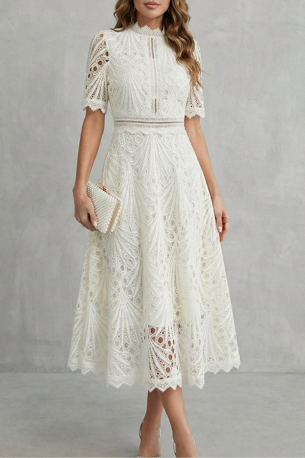 Charlisse™ | Raffinement en dentelle ornée – Robe midi col montant