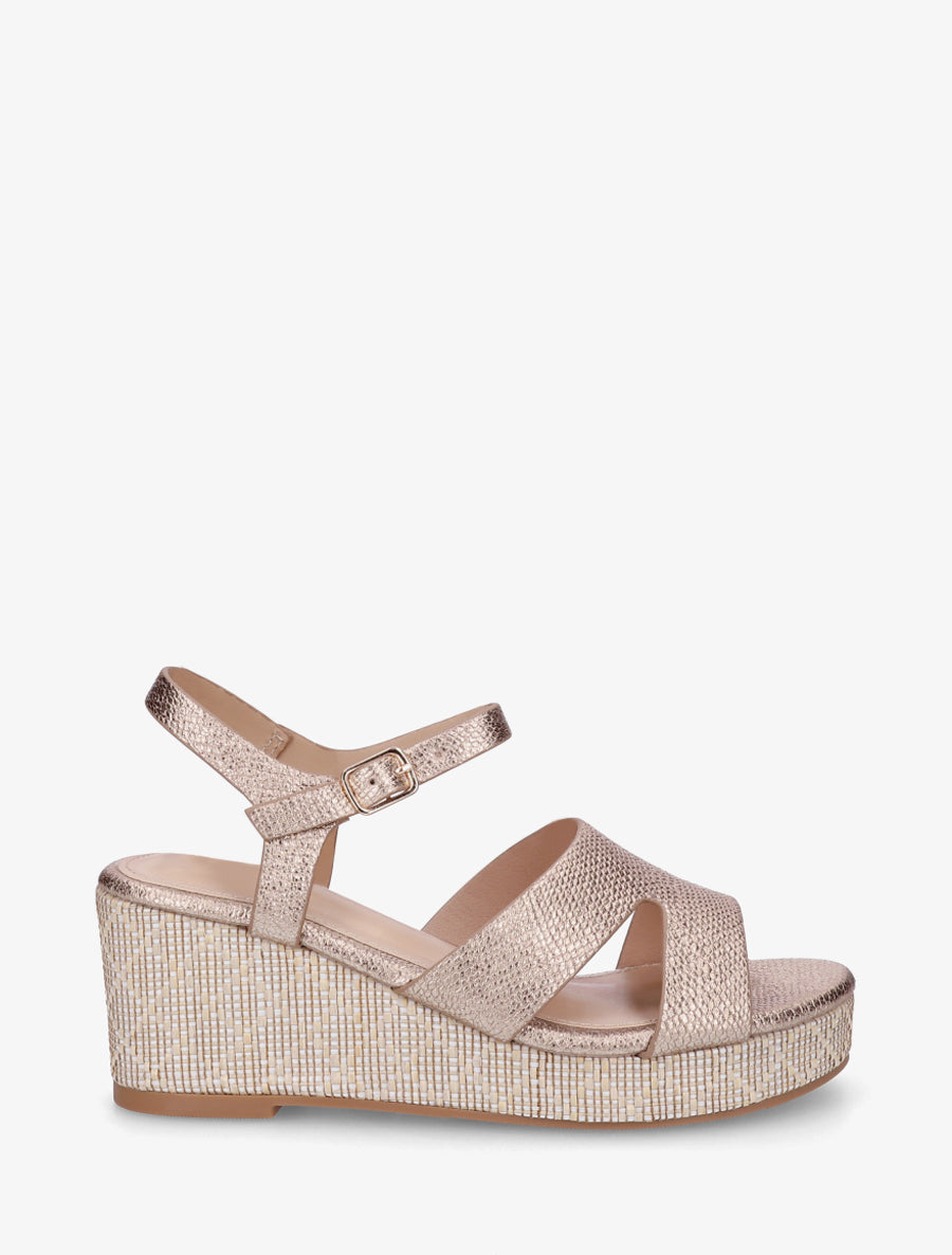 Sandales effet python à talon compensé - Rose gold