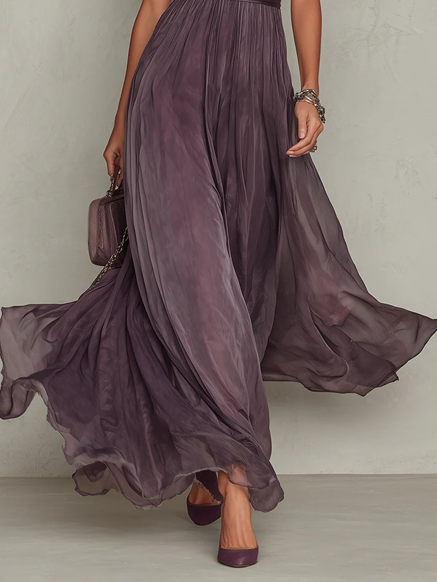 Flavia™ | Robe longue violette à décolleté en goutte et bordure en dentelle